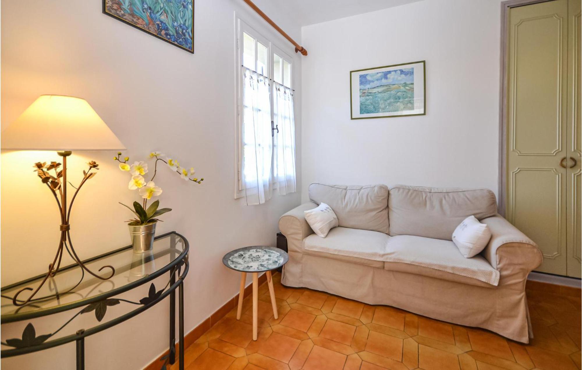 1 Bedroom Pet Friendly Home In Entrechaux Exterior photo