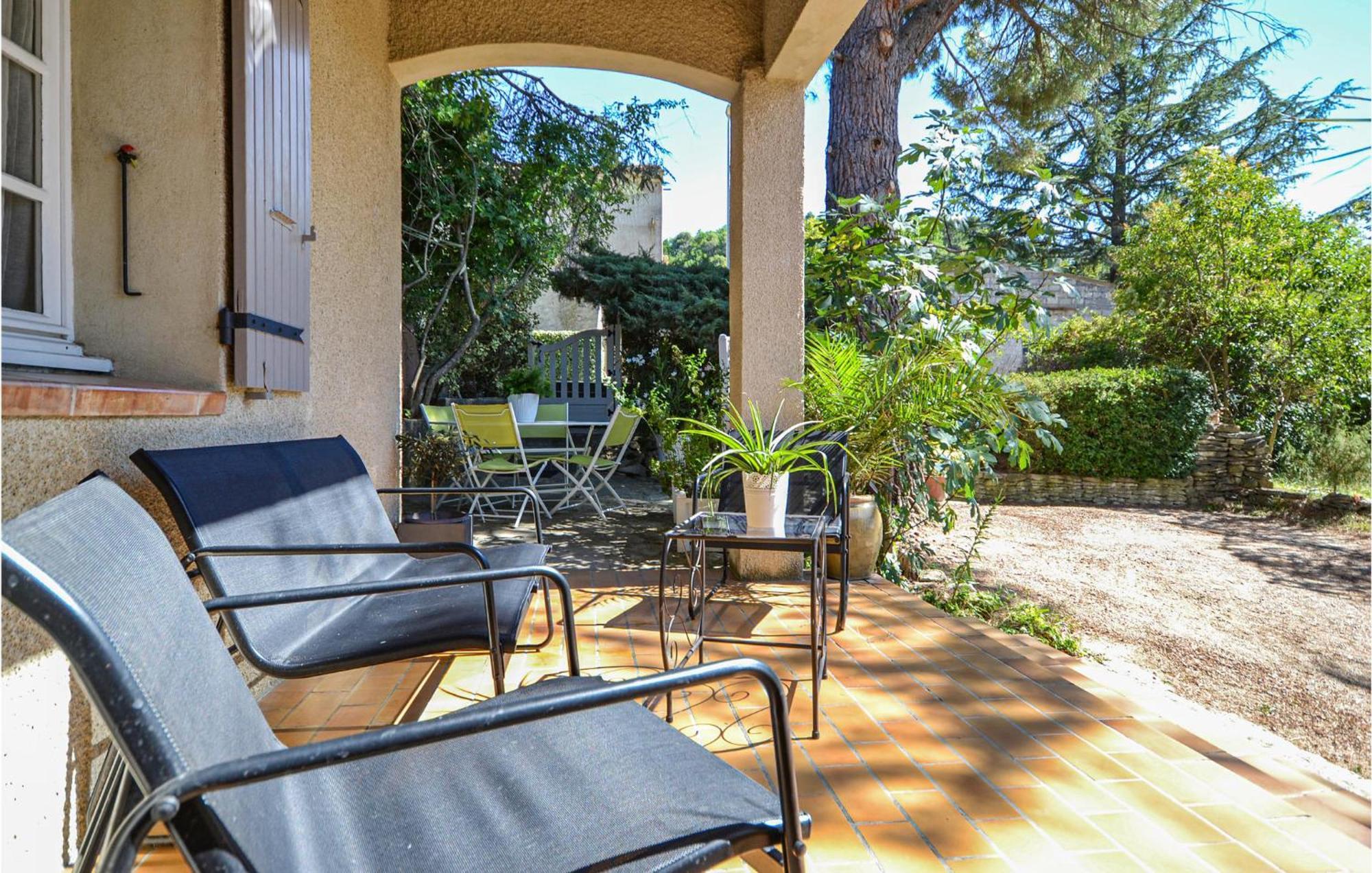 1 Bedroom Pet Friendly Home In Entrechaux Exterior photo